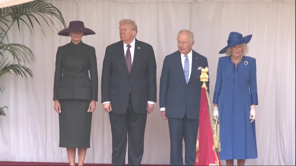 Donald Trump é recebido com pompa pela família real no Reino Unido