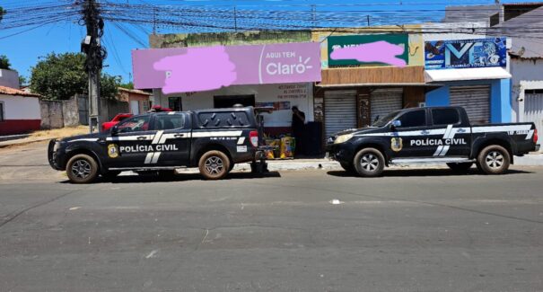 Polícia Civil prende comerciante em flagrante com mais de 2.500 munições e armas ilegais em Caxias