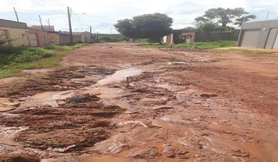 Ruas dos bairros estão em condições precárias
(Foto: CCOM-MPMA)
