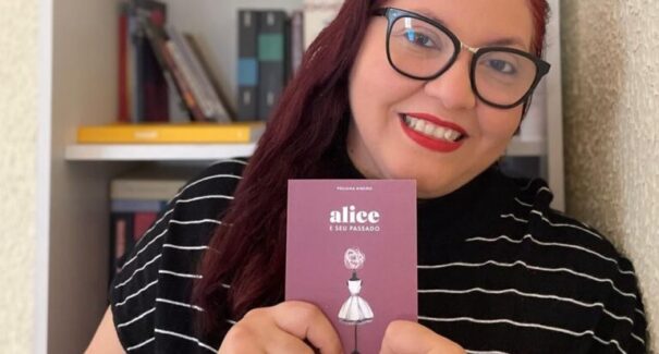 Poliana Ribeiro lança nova edição de livro