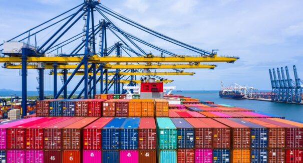 Governo libera R$ 30 bilhões para mitigar impacto de tarifas dos EUA sobre exportações
