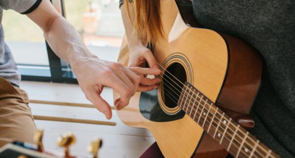 Projeto Notas e Ritmos oferece aulas de música gratuitas para crianças e jovens em São Luís