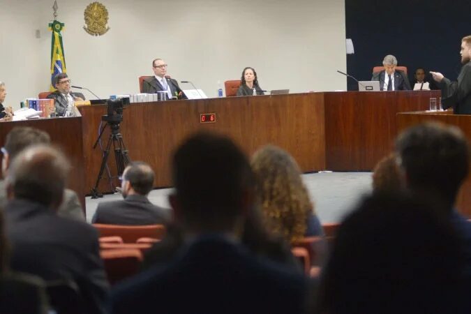 STF agenda sessões extras para o julgamento de Bolsonaro e outros sete réus