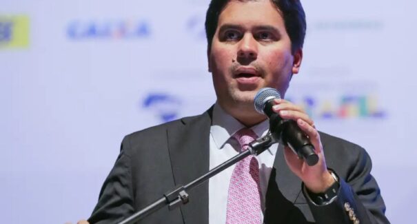 Fufuca tem 30 dias para deixar Ministério