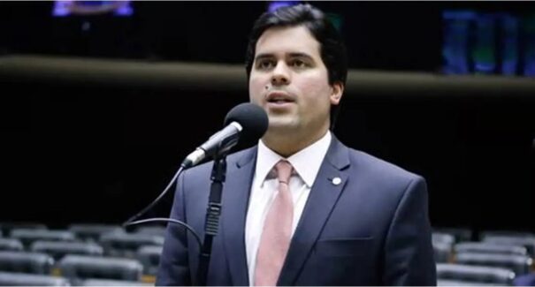 André Fufuca deixa o Governo Lula a pedido de liderança partidária