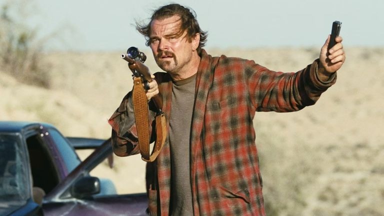 Em “Uma batalha após a outra”, Bob reúne antigos aliados para salvar a vida da filha (Foto: Divulgação/Warner Bros. Picture)