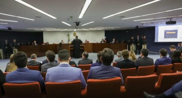 Julgamento de Bolsonaro e mais sete réus é retomado pelo STF, nesta terça (9)