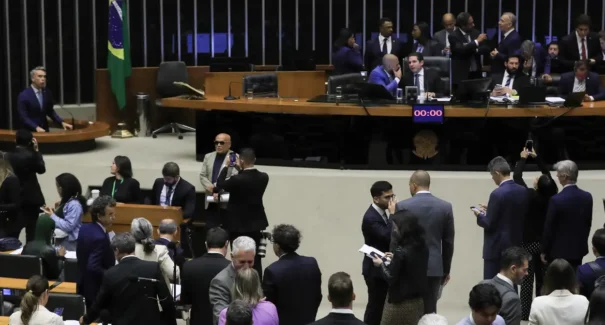 Aprovada urgência de PL que libera R$ 1,5 bi para saúde e educação