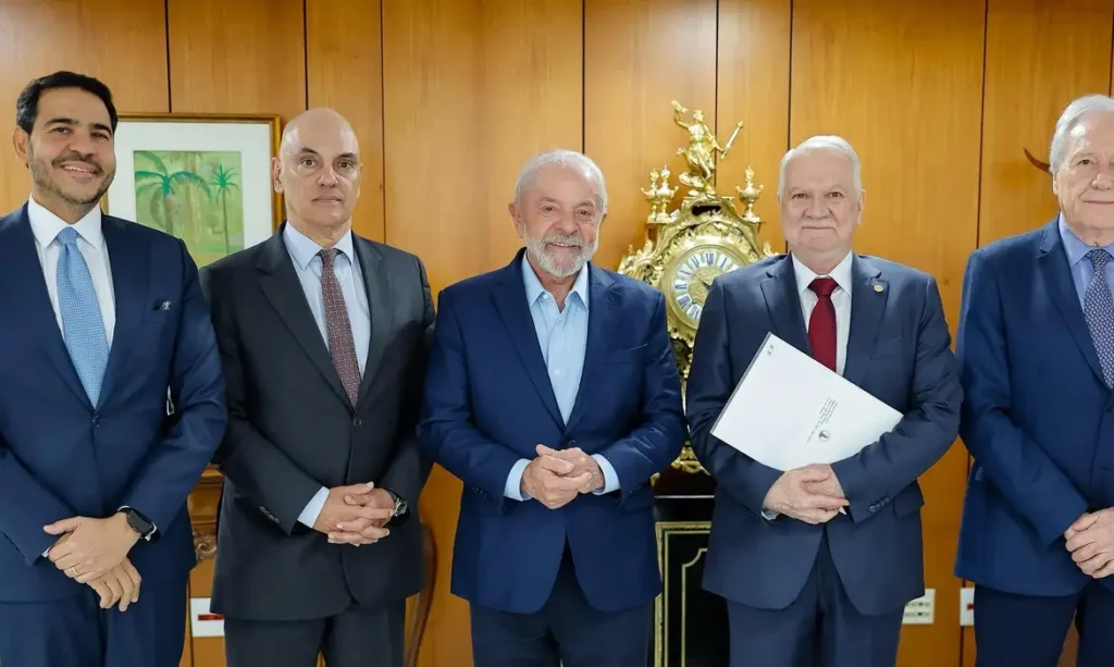 STF entrega convite de posse a Lula e Alckmin para nova presidência da Corte