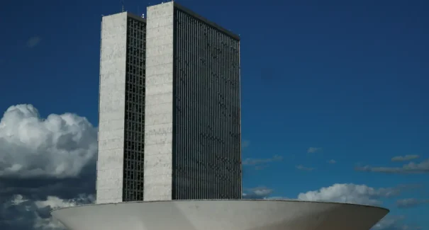 STF retoma julgamento sobre indulto de Bolsonaro a policiais do Massacre do Carandiru