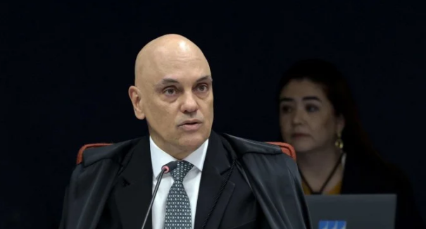 Alexandre de Moraes é notificado por e-mail sobre ação movida nos EUA por plataformas digitais