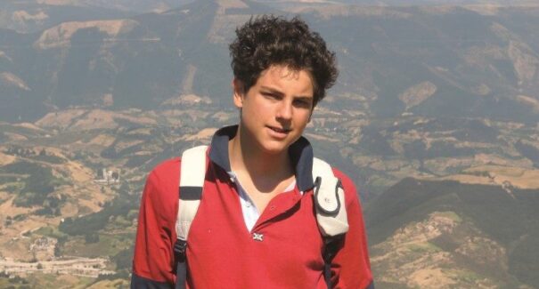 Carlo Acutis é canonizado no Vaticano e se torna o primeiro santo millennial da Igreja Católica
