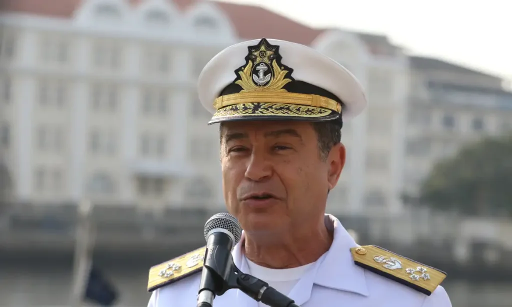 Ex-comandante da Marinha Almir Garnier (Foto: Tânia Rego/Agência Brasil)