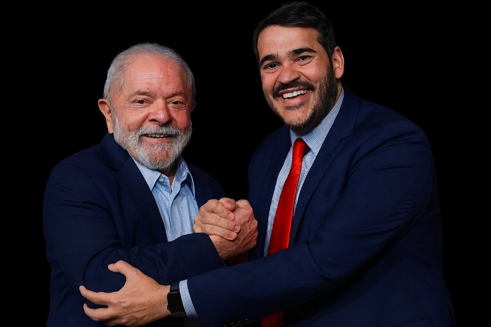 Foto de Lula com Messias repercute; Michelle Bolsonaro reage na internet