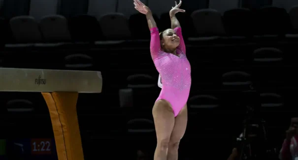 Brasil encerra Mundial de Ginástica sem medalhas; Flávia Saraiva fica em quarto na trave