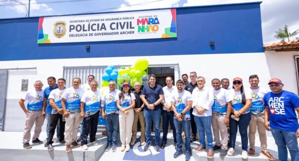 Governador Archer faz 66 anos e recebe pacote de obras e serviços