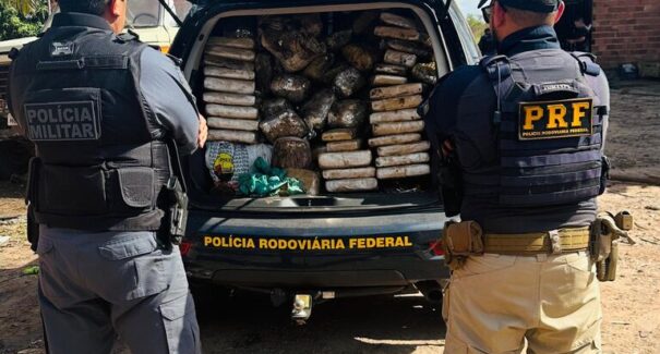 PRF e PMMA apreendem mais de 140 quilos de maconha em caminhão guincho no Maranhão