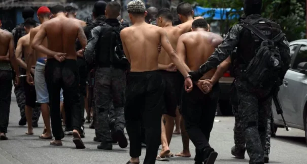 Operação Contenção é a maior em 15 anos e a mais letal no RJ; 64 pessoas foram mortas e 81 presas
