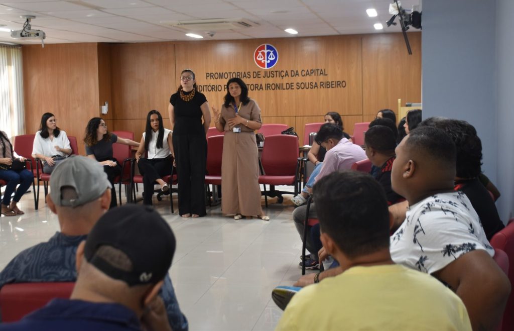 São promovidos sempre 10 encontros com cada Grupo Reflexivo (Foto: Divulgação)