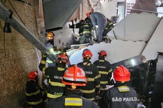 Bombeiros confirmam morte de vítima após desabamento em restaurante de chef famoso