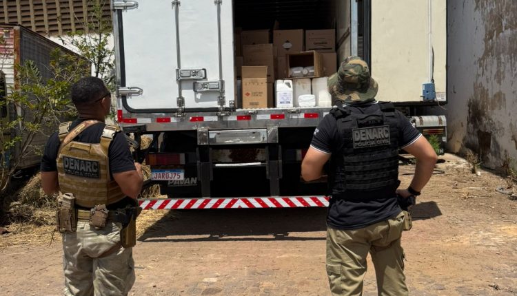 O caminhão estava dentro de um galpão no Parque Industrial, em Teresina (PI) (Foto: Divulgação/PC-MA)