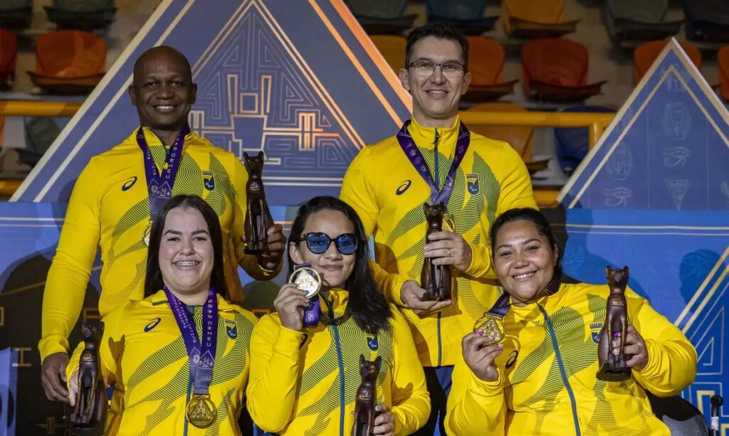 Equipe feminina de Halterofilismo do Brasil conquista ouro e garante melhor campanha histórica em mundiais
