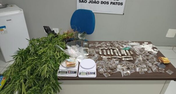 Em São João dos Patos, operação ‘A Praça é Nossa’ resulta na prisão de três suspeitos por tráfico de drogas