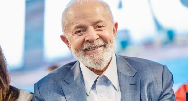 Presidente em Imperatriz: Lula entrega casas e defende união nacional