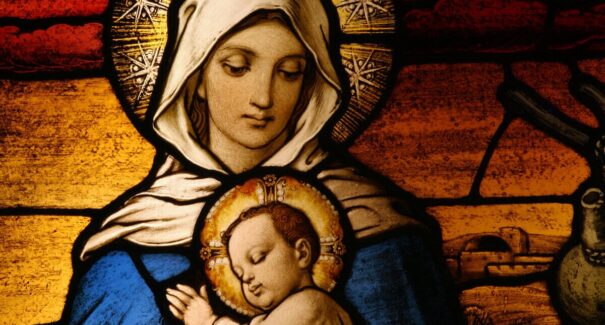 Confira 7 orações para o Dia de Nossa Senhora do Rosário