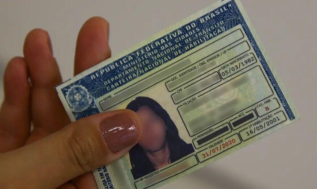 Pelas novas diretrizes, o candidato deverá ter 18 anos completos, saber ler e escrever, possuir documento de identidade válido e estar inscrito no CPF (Foto: Marcello Casal Jr./Agência Brasil)
