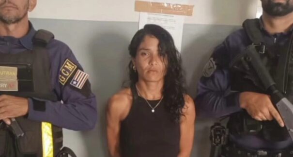 Mulher suspeita de vários furtos é morta a pauladas em Estreito