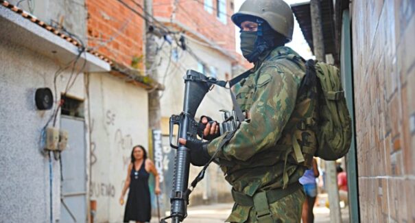 Entenda o que é a GLO e quando as Forças Armadas podem atuar na segurança pública