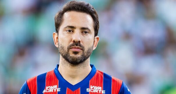 Éverton Ribeiro revela diagnóstico de câncer