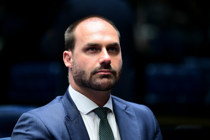 STF confirma, por unanimidade, abertura de ação penal contra Eduardo Bolsonaro por coação em processo do pai