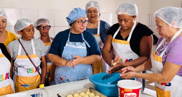90 mulheres são capacitadas e certificadas em Trizidela do Vale pela Caravana estadual