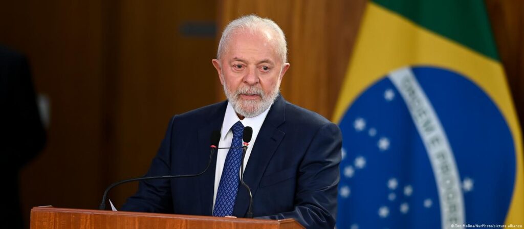 Lula sanciona lei que veta o uso da linguagem neutra em órgãos públicos