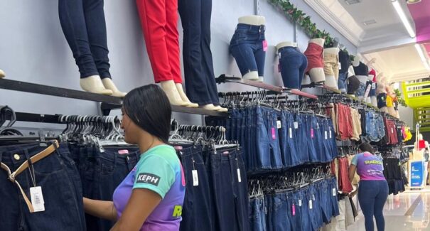 Expectativa no comércio impulsiona geração de empregos temporários no Maranhão no fim de ano