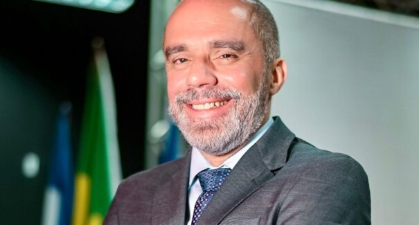 Professor da UFMA, Allan Kardec Duailibe, lança livro sobre Inteligência Artificial