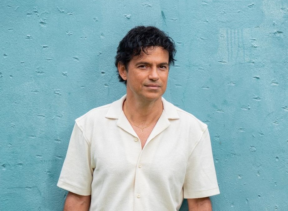 O palco da Lagoa receberá nomes de peso da música local e nacional, como o Jorge Vercillo, que apresenta o show da turnê JV30 PARTE II – “Mais um Final Feliz” (Foto: Divulgação)
