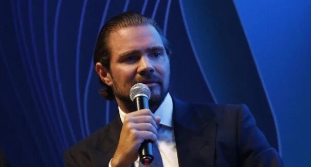Fraude de R$ 12 bi: diretor de banco é preso tentando sair do Brasil