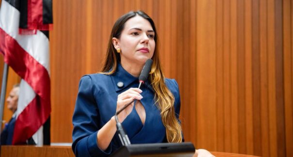 Alema é finalista de prêmio nacional com projeto de lei sobre combate à violência sexual infantil