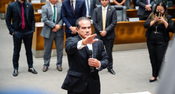 Ex-prefeito de Primeira Cruz, Sérgio Albuquerque, toma posse como deputado estadual