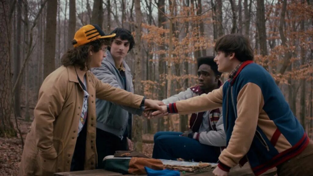 Os quatro protagonistas de Stranger Things retornam para a última temporada da série (Foto: Divulgação/Netflix) 
 
