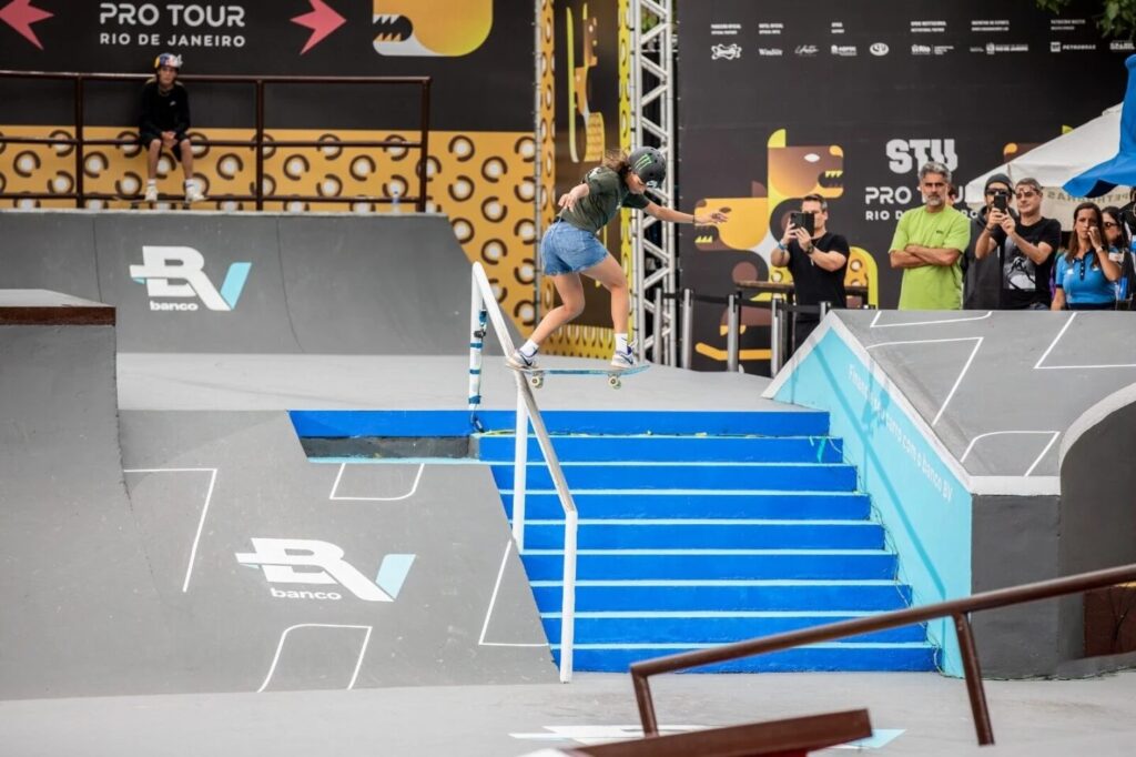 Rayssa Leal brilha e é pentacampeã do STU Rio de skate street