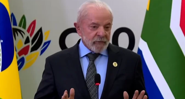 Lula fala pela primeira vez sobre prisão de Bolsonaro: “Todo mundo sabe o que ele fez”