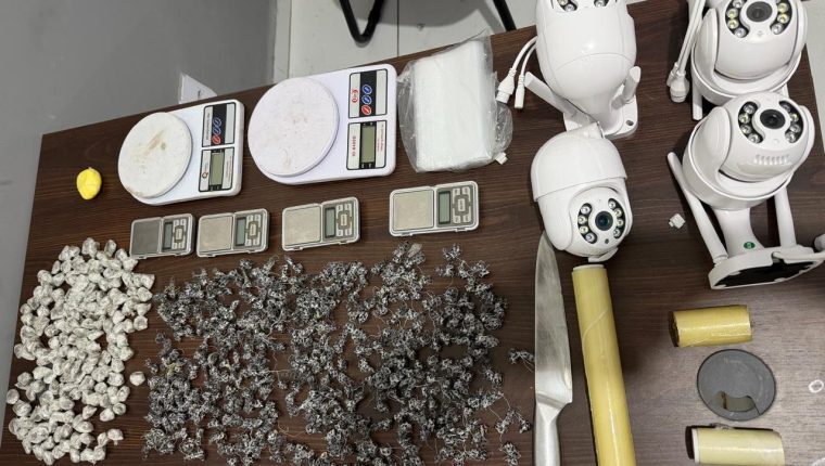 PM apreende quase 500 porções de drogas na região do Itaqui-Bacanga