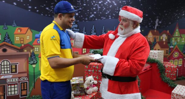 Mais de 100 mil cartinhas do Papai Noel dos Correios já foram adotadas no Brasil