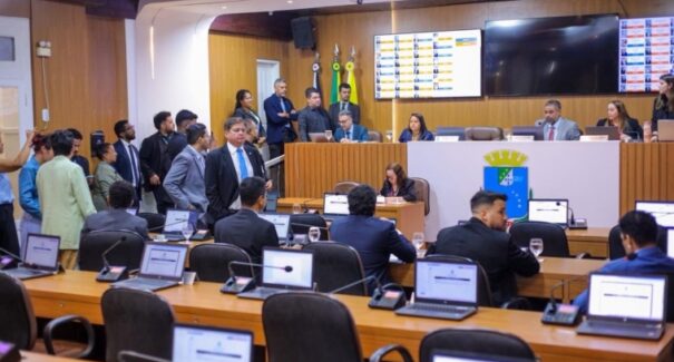Câmara de São Luís adia votação da LOA para o primeiro dia útil de 2026