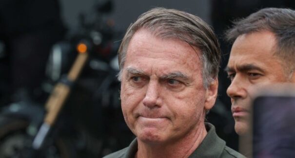 Bolsonaro perde benefícios vitalícios; custo era de quase R$ 1 milhão