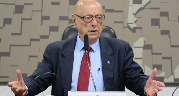 Senador afirma que vai limitar dosimetria ao 8 de Janeiro